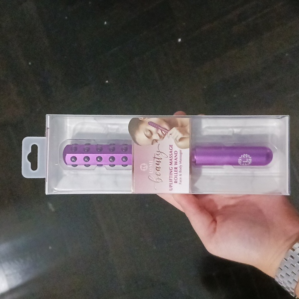 Lomi Beauty uplifting massage roller wand face and body massager